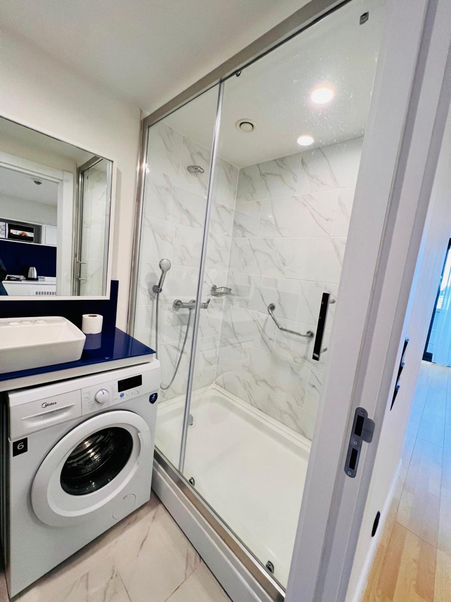 Orbi City Aparthotel Sea View Batum Dış mekan fotoğraf