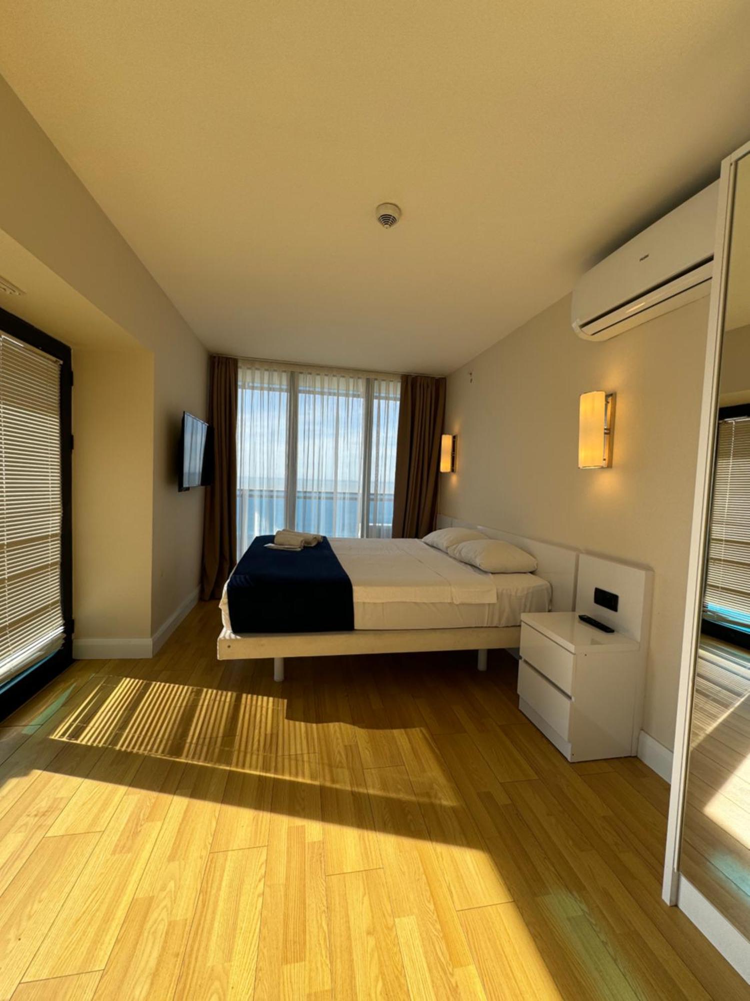 Orbi City Aparthotel Sea View Batum Dış mekan fotoğraf