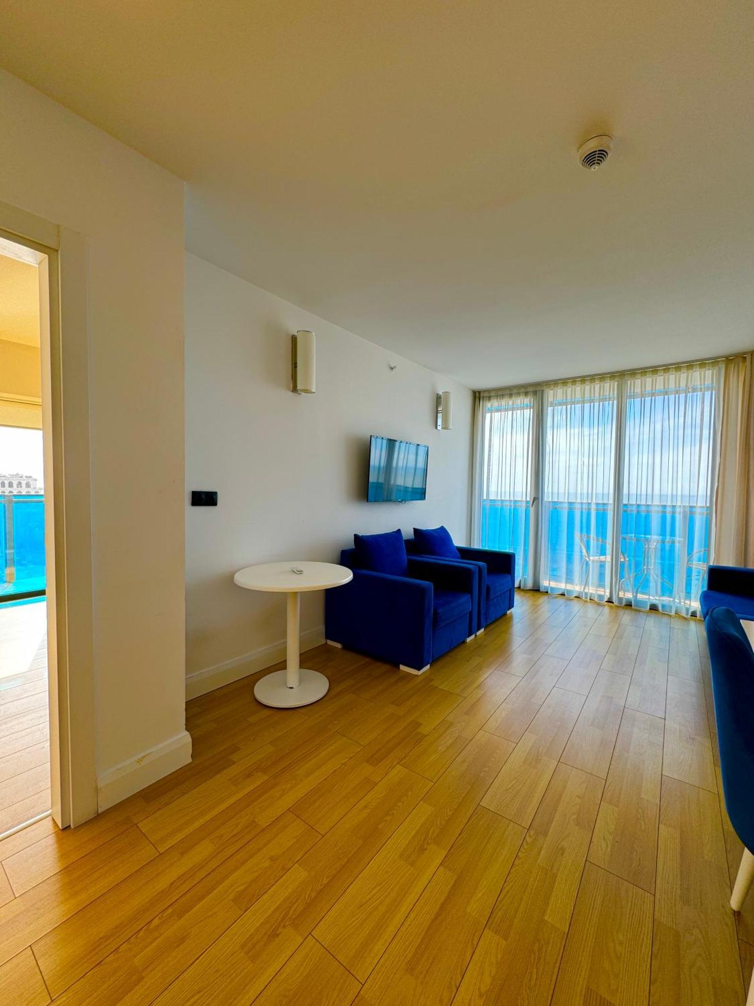 Orbi City Aparthotel Sea View Batum Dış mekan fotoğraf